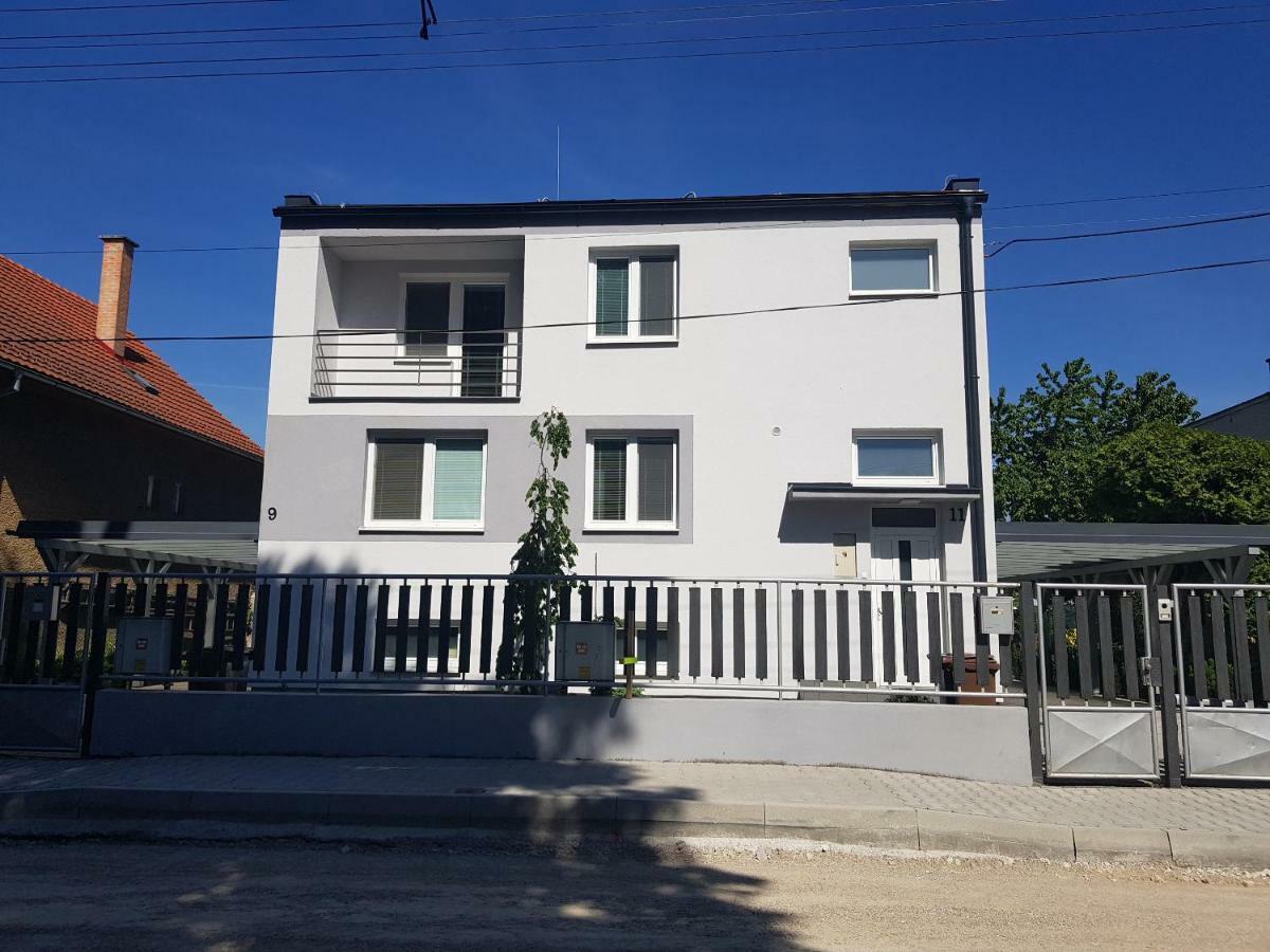 VIP Apartmány Žabník Prievidza Esterno foto