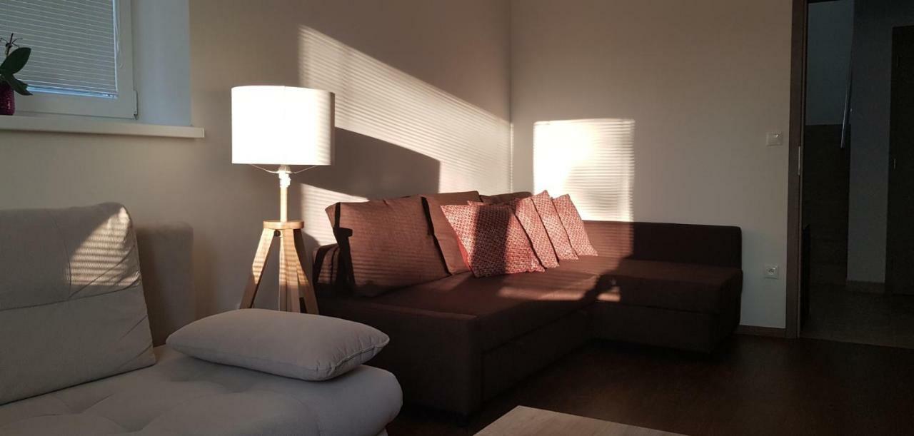 VIP Apartmány Žabník Prievidza Esterno foto